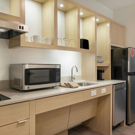 Towneplace Suites By Marriott Hadley Amherst Bagian luar foto