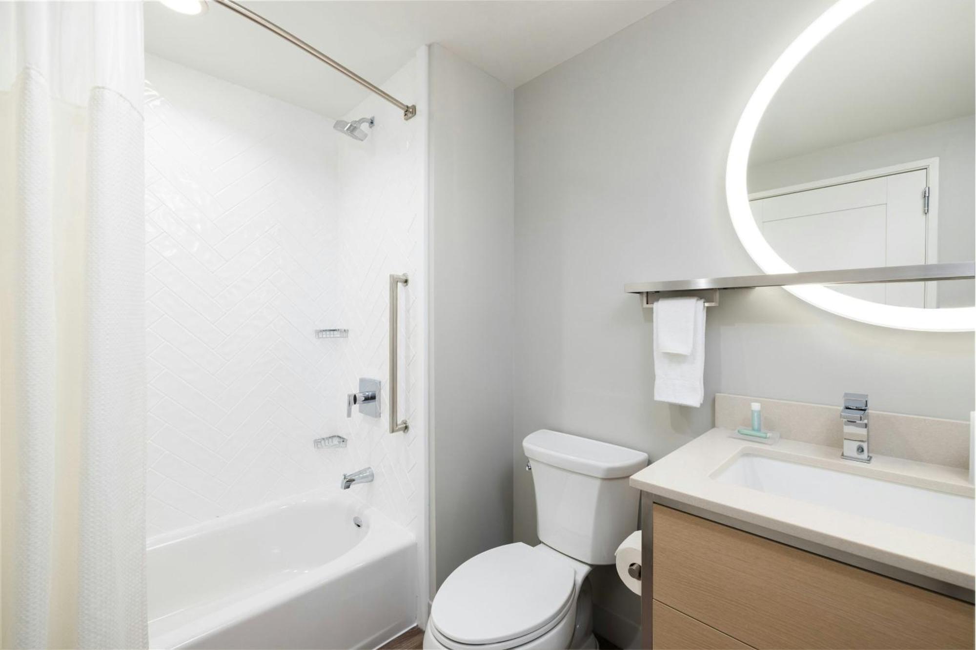 Towneplace Suites By Marriott Hadley Amherst Bagian luar foto