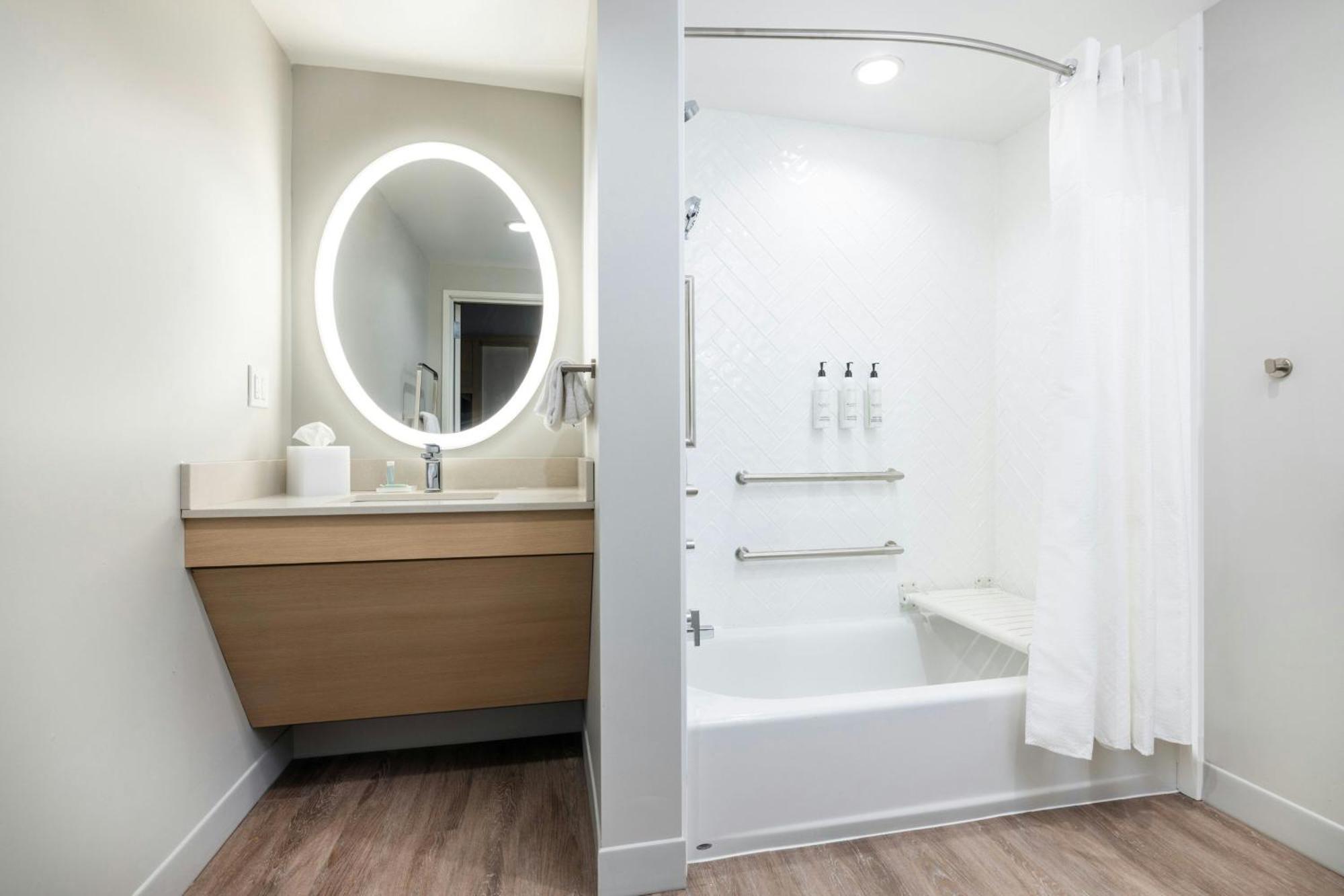 Towneplace Suites By Marriott Hadley Amherst Bagian luar foto