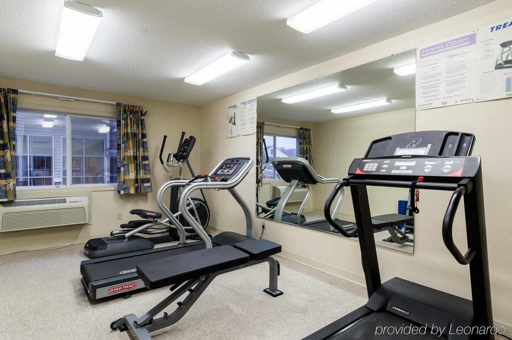 Towneplace Suites By Marriott Hadley Amherst Bagian luar foto