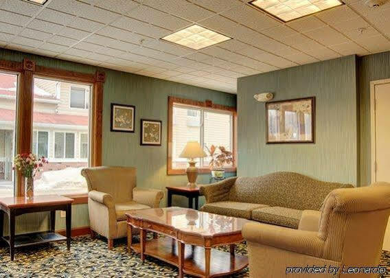 Towneplace Suites By Marriott Hadley Amherst Bagian luar foto
