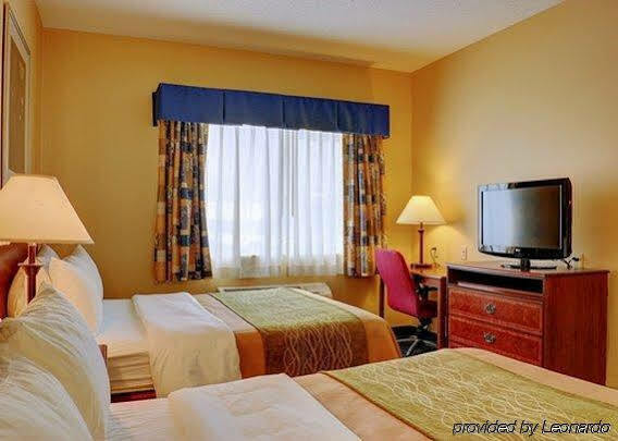 Towneplace Suites By Marriott Hadley Amherst Bagian luar foto